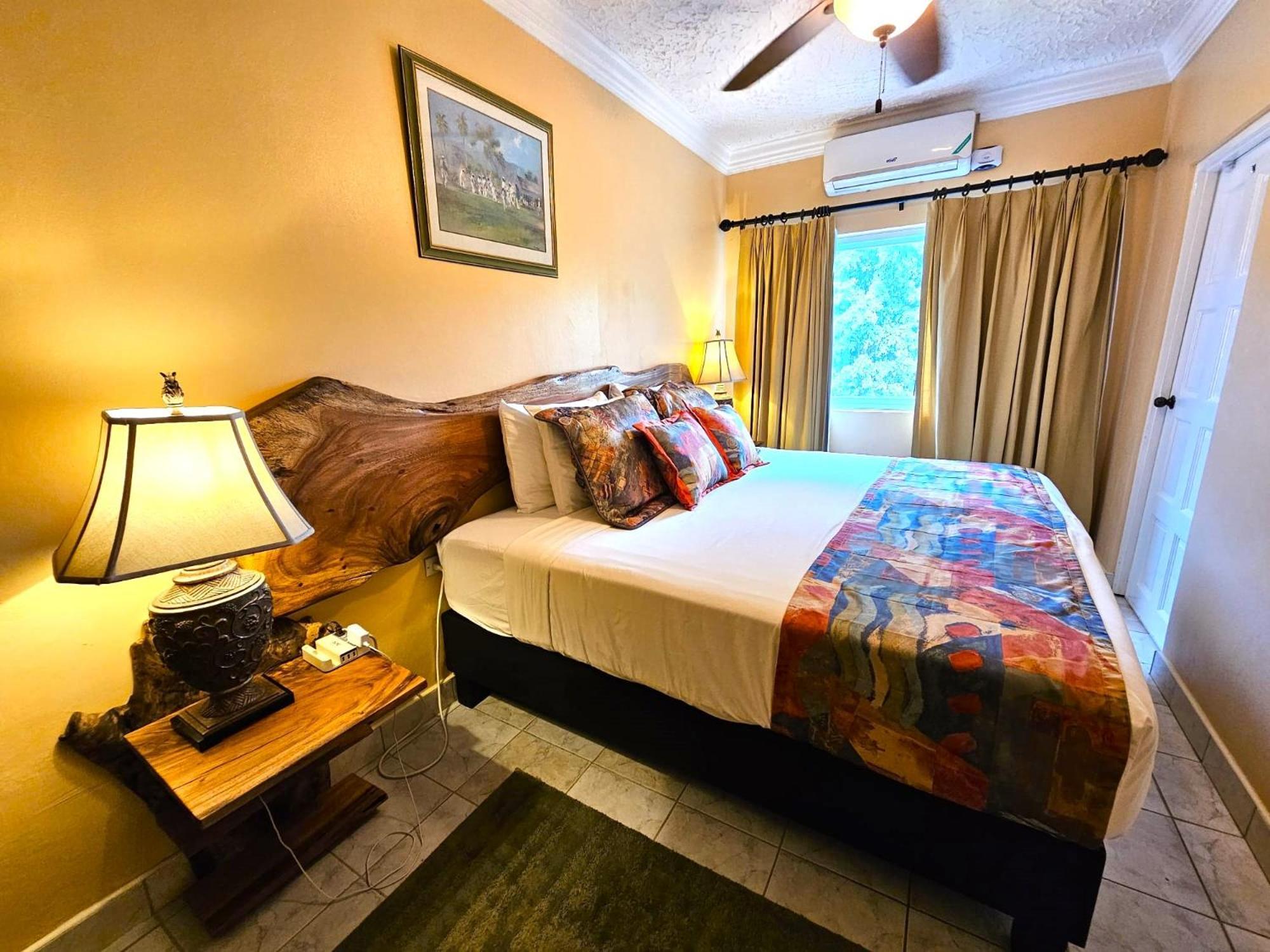 Mais Oui Villa Discovery Bay Kültér fotó
