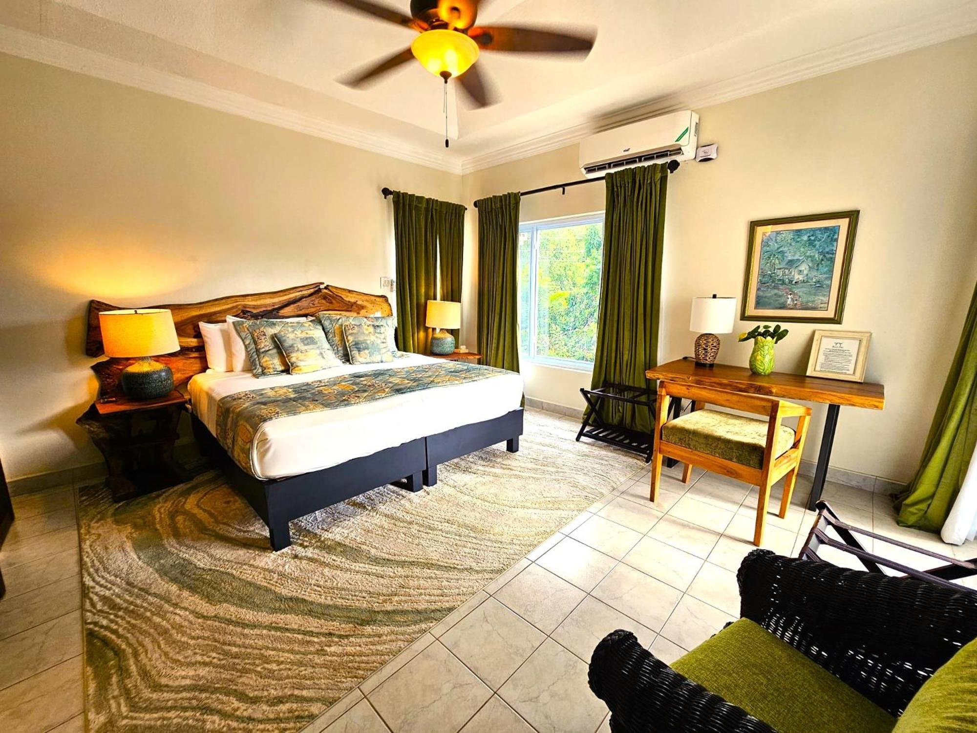 Mais Oui Villa Discovery Bay Kültér fotó