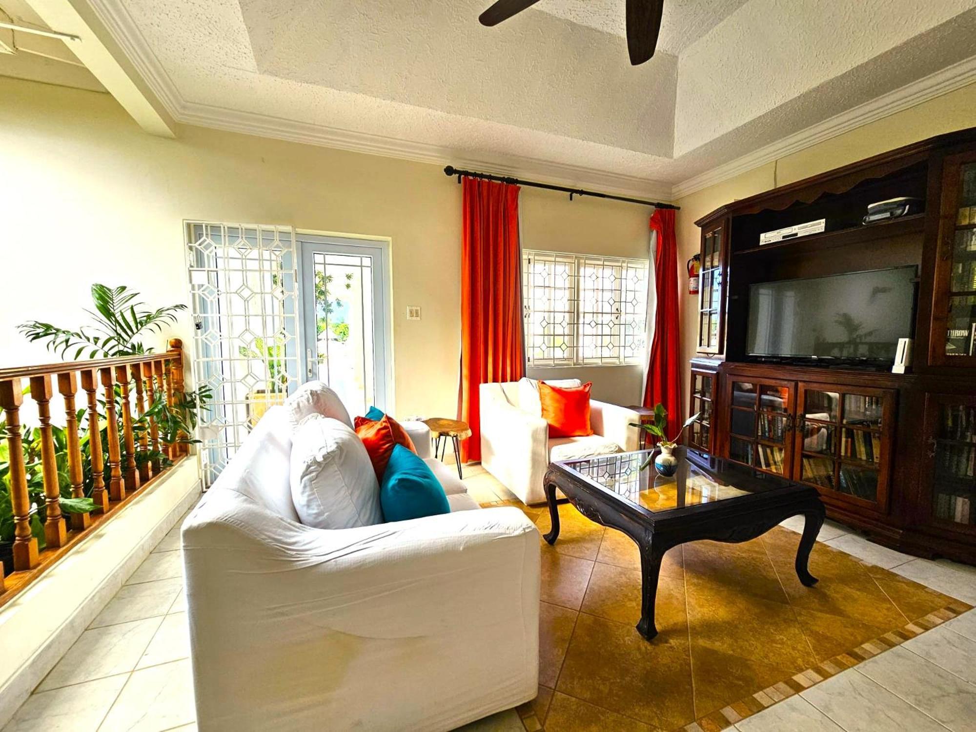 Mais Oui Villa Discovery Bay Kültér fotó