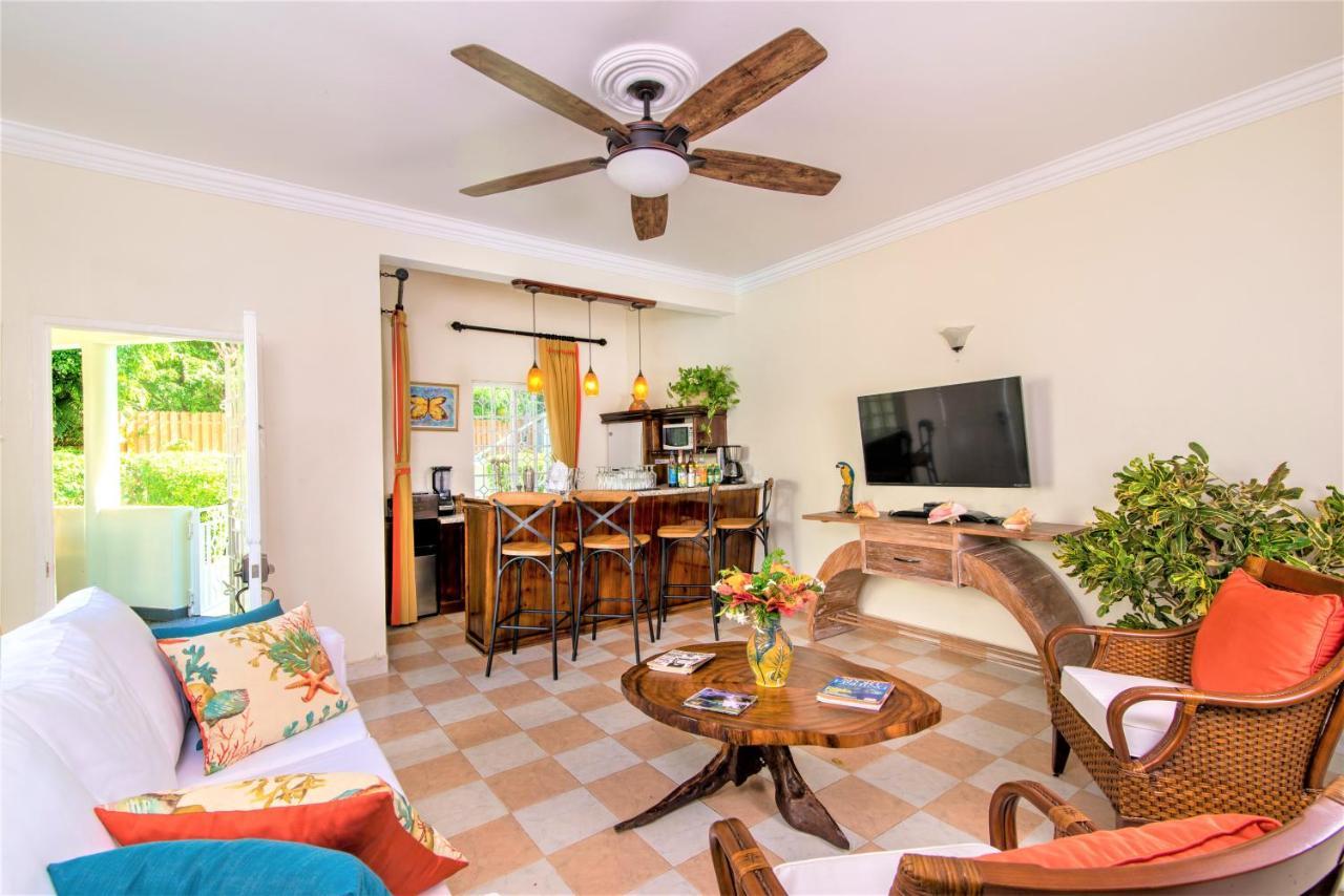 Mais Oui Villa Discovery Bay Kültér fotó