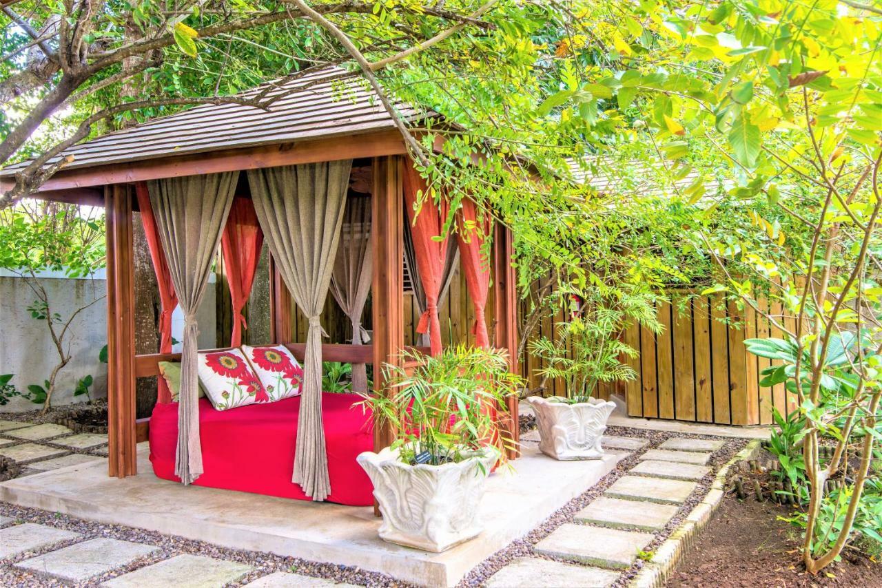 Mais Oui Villa Discovery Bay Kültér fotó